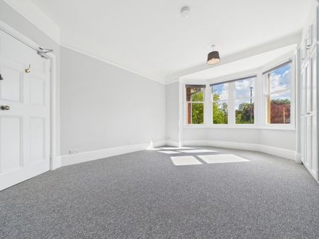 5 bedroom semi-detached house to rent - Photo 3