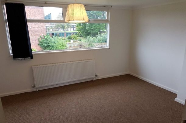 Gervase Avenue, Lowedges, Sheffield, S8 - Photo 1