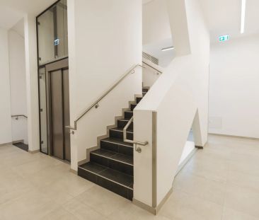 Schöne Zweizimmer-Wohnung mit Loggia in bester Lage! - Foto 2