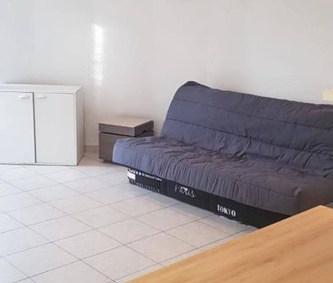 Charmant deux pièces avec jardin - Photo 2