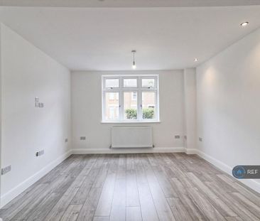 4 bedroom terraced house to rent - Photo 2