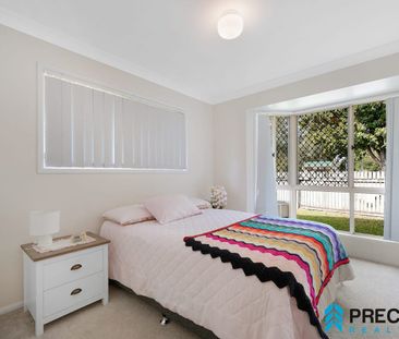 Comfortable Home in ideal location - Photo 3