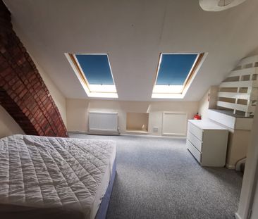 7 Bed Semi-Detached House, Redland, BS6 - Photo 5