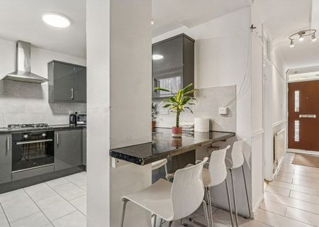 Moody Street - Photo 5