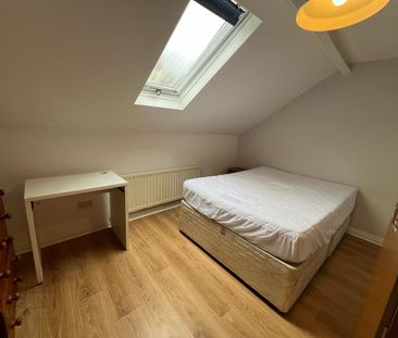 Donegall Road, Room 5, All bills included, BT125NA, Belfast - Photo 3