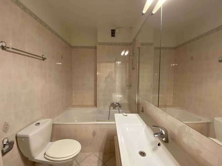 Appartement de 3.5 pièces avec balcon aux Pâquis - Photo 3