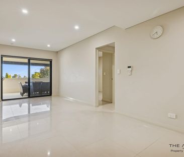 Top-Floor Apartment – A Rare Find! - Photo 2