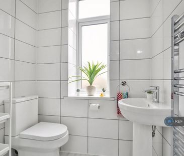 1 bedroom in a house share to rent - Photo 6