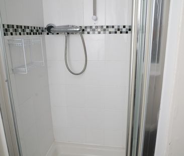 2 Bed Flat, Randolph Gate, G11 - Photo 2