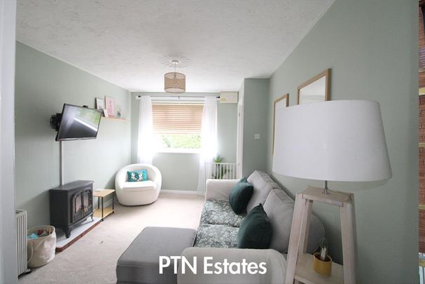 2 bedroom terraced house to rent - Photo 1