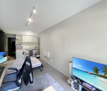 ***Welcome to W1.04A REVOLUCION APARTMENTS!*** - Photo 3