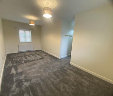 3 bedroom end of terrace house to rent - Photo 6