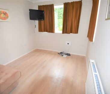 Gallys Road, Windsor, Berkshire,SL4 - Photo 3