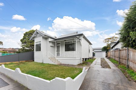 68A Warrane Road, Willoughby NSW 2068 - House For Rent | Domain - Photo 3