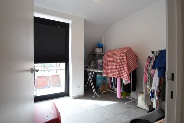 Gezellig appartement met 2 slaapkamers, terras en staanplaats - Foto 1