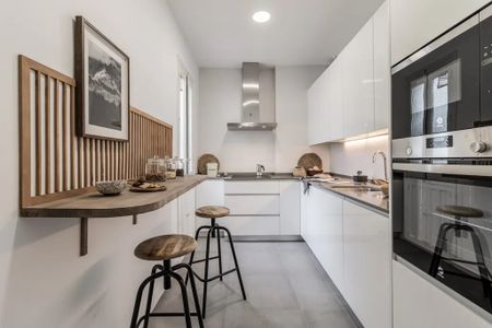 Calle de Zurbano, Madrid, Community of Madrid 28010 - Photo 2