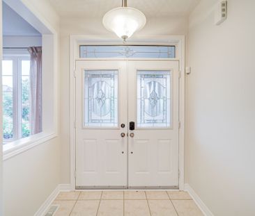 For Lease - 123 Oakborough Drive, Markham, Ontario - Photo 4