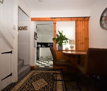 2 bedroom cottage to rent - Photo 1