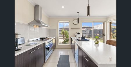 Stylish Family Home in Clyde - Photo 3