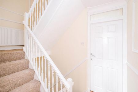 3 bedroom house to rent - Photo 2