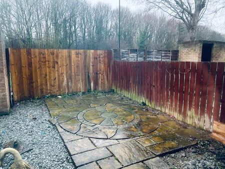 3 bedroom terraced house to rent - Photo 5