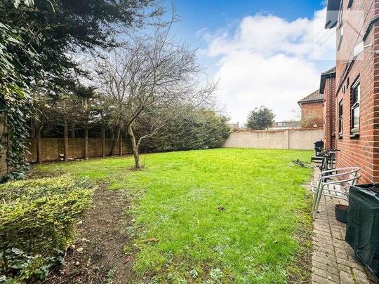 Witham Road, Romford, RM2 - Photo 1