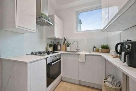 Pavilion Terrace, London, W12 - Photo 4