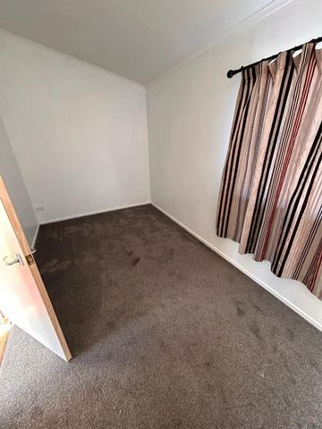 4-bedroom villa ready to be made into your home. - Photo 5