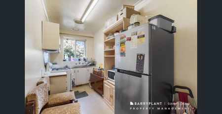 Central Box Hill Apartment! - Photo 2