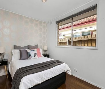 13 Newman Street, Niddrie VIC 3042 - Photo 4