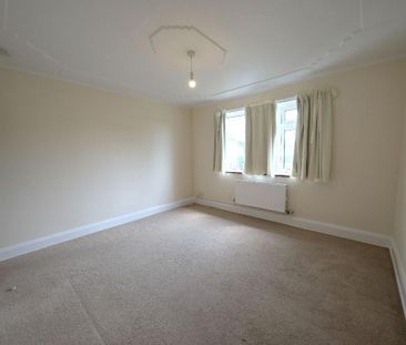 3 bedroom bungalow to rent - Photo 3