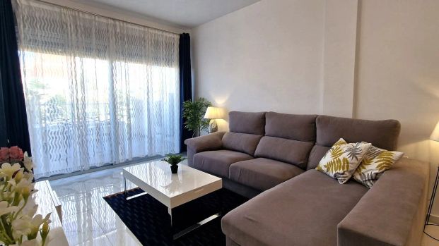 Casa o chalet de alquiler en Calle Federico Garcia Lorca, 11, Benijófar - Photo 1