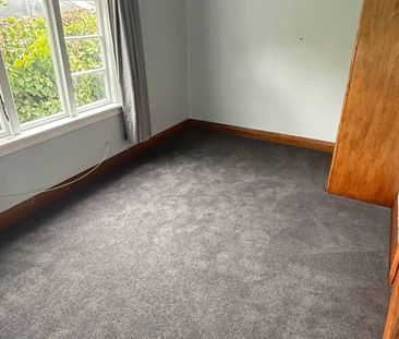 Downstairs Apartment - Photo 2