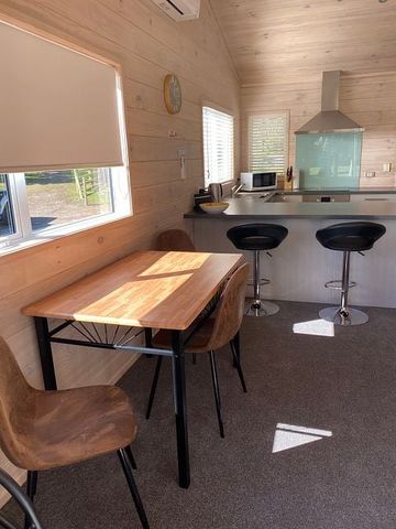 Cosy 2 Bed Cottage in Pyes Pa - Photo 4