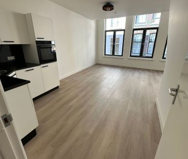 Te huur: modern appartement in hartje Den Haag - Photo 3