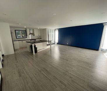 For Lease - 11 Lauralynn Crescent Unit# Main, Toronto, Ontario - Photo 2