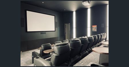 1 Bedroom 1 Study apartment - West Side Place - Photo 2