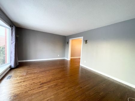 For Lease - 16 Dudley Place, Brampton, Ontario - Photo 2