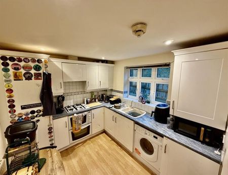 2 Bedroom Apartment To Let - Photo 4