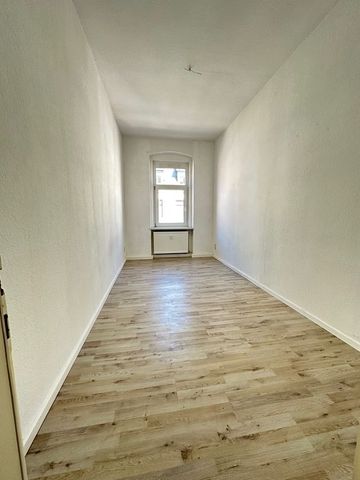 Renovierte 3 Raum Wohnung in Zwickau mit Balkon ab sofort zu vermieten - Photo 4