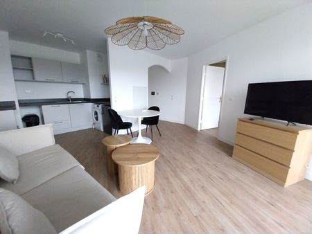 Appartement en location | Clichy - Photo 2