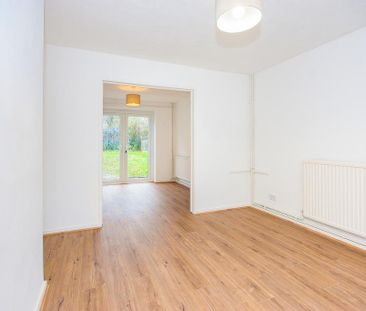 3 bedroom terraced house to rent - Photo 3