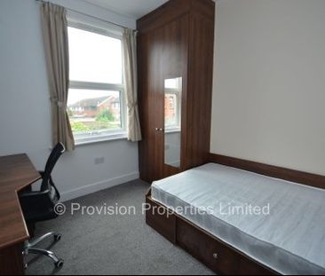 5 Bedroom Lets in Leeds - Photo 4