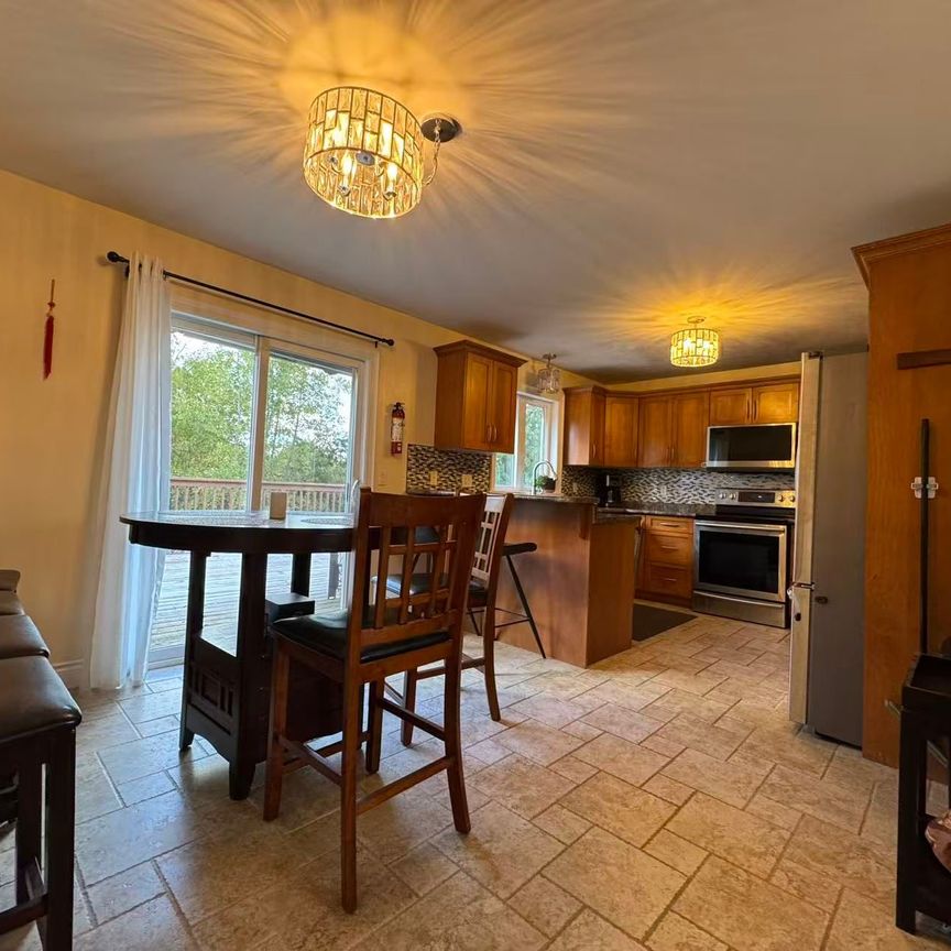 For Lease - 14 Churchill Court, Collingwood, Ontario - Photo 1