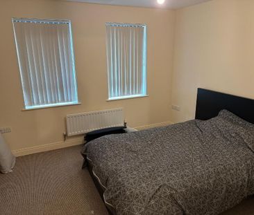 12 Skye Building, Drumadoon Square, Dundonald, Belfast, BT16 2QN - Photo 2