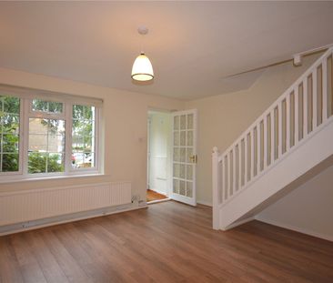 Aquila Close, Leatherhead, Surrey, KT22 8TY - Photo 5