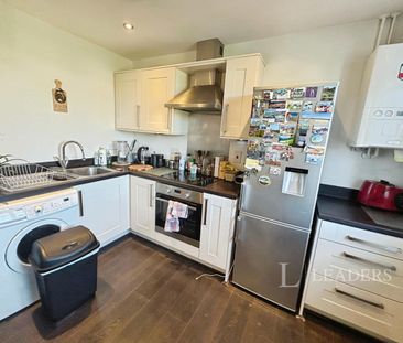 2 bedroom flat to rent Molyneux Square, PE7 - Photo 2