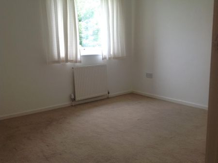 2 bedroom semi-detached house to rent - Photo 2