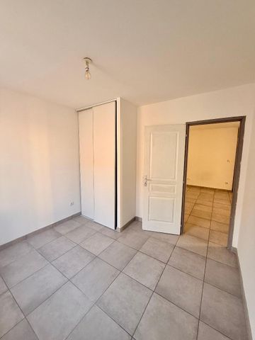 Location Appartement 3 pièces 55m² BEDARIEUX 34600 - Photo 2