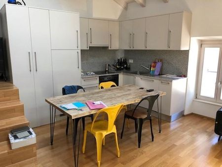 Bel appartement de 2 pièces, aménagé dans les combles d'une maison vigneronne. - Foto 3